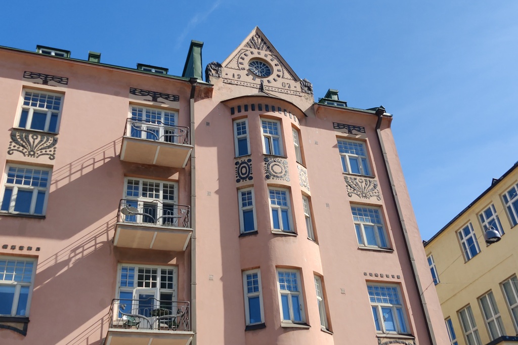 Asunto Oy Ihantola. Jugendtyylisen rakennuksen on suunnitellut O. E. Koskinen. Rakennus on valmistunut 1907. rephoto