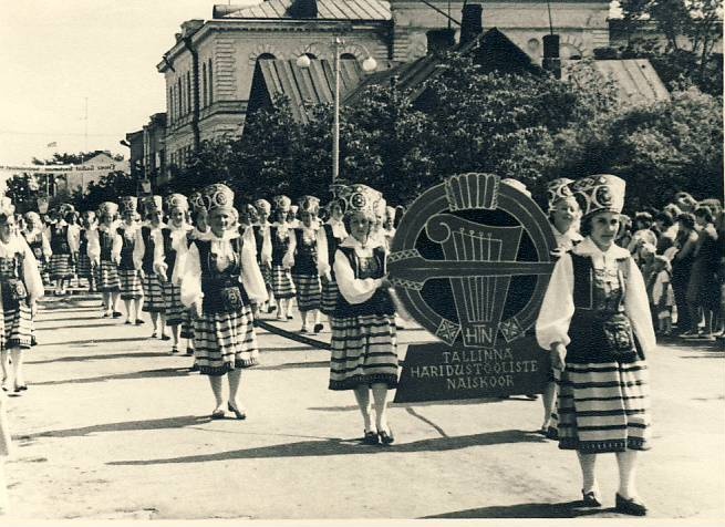 I Põhja-Eesti naiskooride laulupäev Rakveres