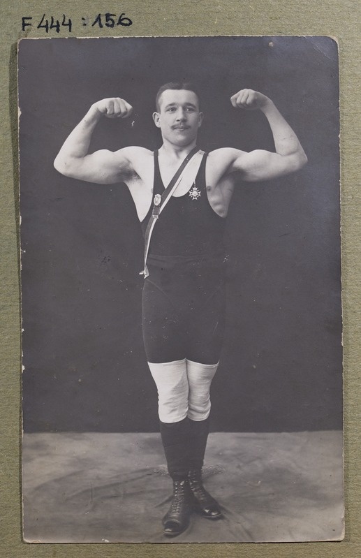 Tartu raskejõustiklane