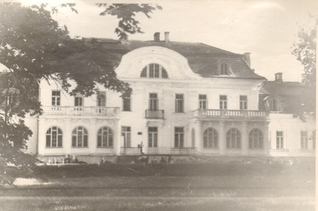 foto, Laupa 8-kl. kool (mõisahoone) 1960-ndatel a.
