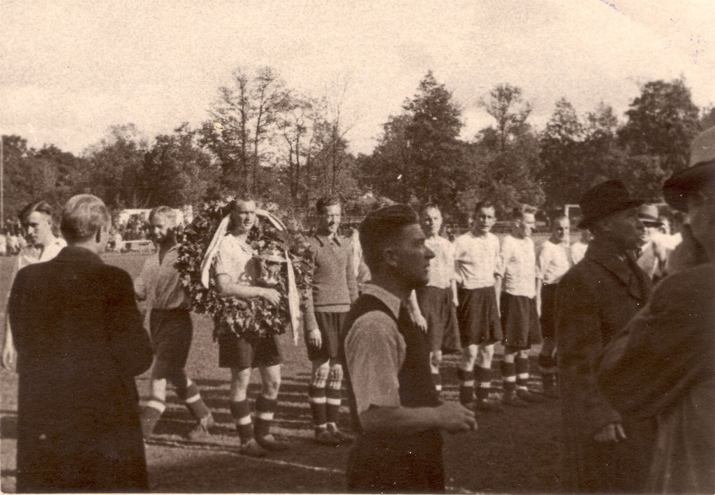 VS Sport, Eesti karikavõitja jalgpallis 1942