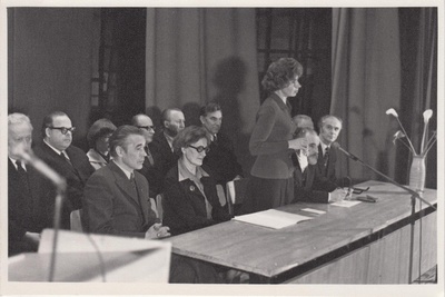 C. R. Jakobsoni Sakala asutamise 100. aastapäeva teaduslik konverents Viljandis. Presiidium. Kõneleb H. Torokoff EKP Viljandi Linnakomiteest.  similar photo