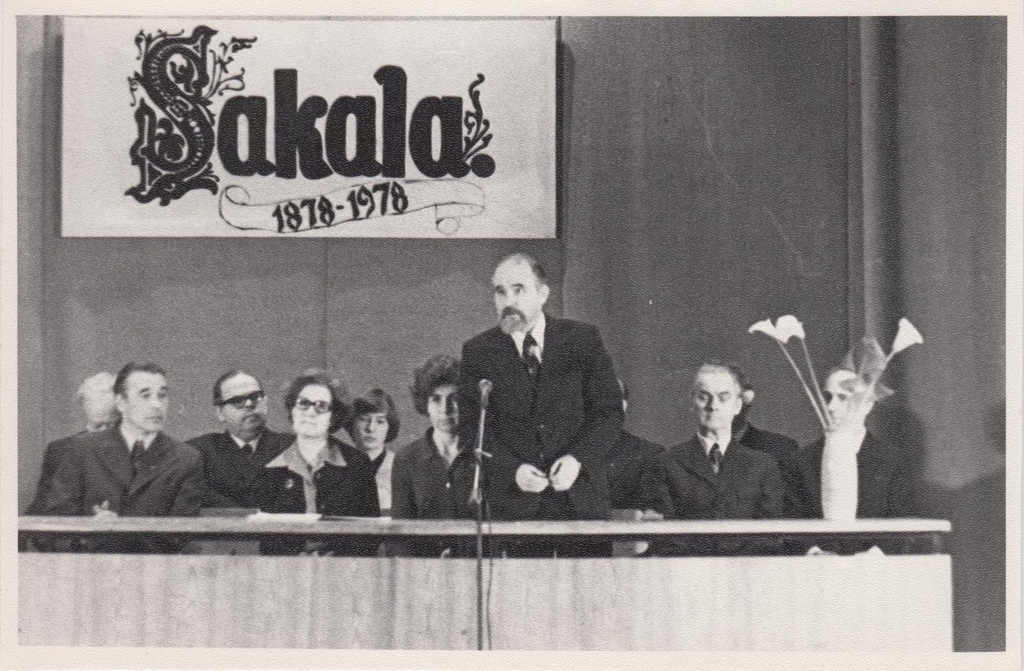 C. R. Jakobsoni Sakala asutamise 100. aastapäeva teaduslik konverents Viljandis. K. Siilivask konverentsi avamas.