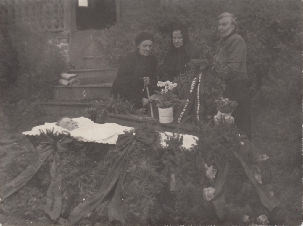 Linda Jakobsoni matus.