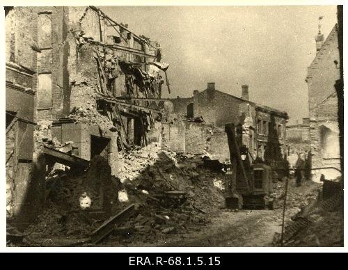 Consequences of March bombing in Tallinn: removing ruins from Harju Street