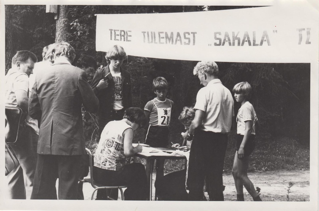 Esimene metsajooks Sakala teel. Jooksjate registreerimine Vanaõuel.