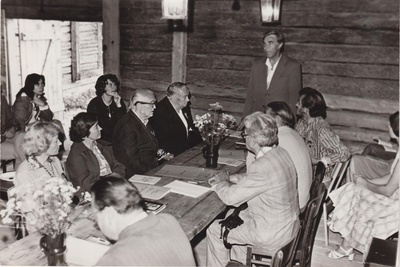 C. R. Jakobsoni Talumuuseumi teaduslik nõukogu Kurgjal veskiruumides.  similar photo