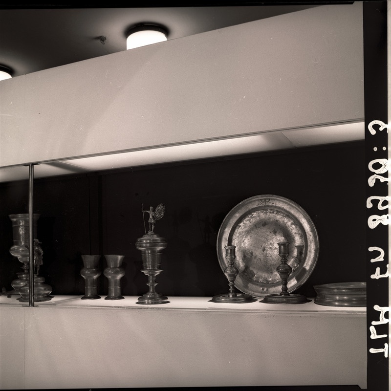 Näitus "Tallinna tina" TLM- is