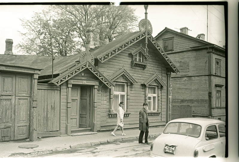 Maja välisvaade Sakala t. 18