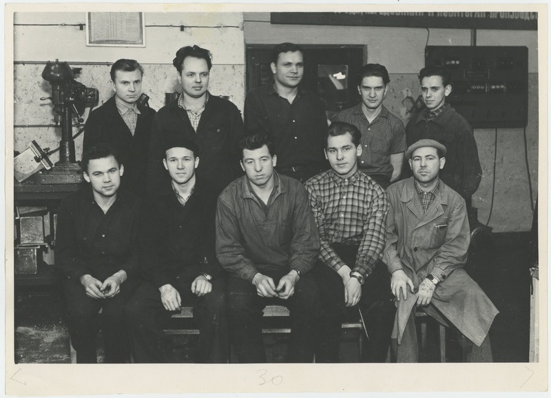 Raadio-elektroonika jaoskond.