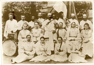 Iisaku laulu- ja pillikoori liikmed 1890.-tel a.  duplicate photo