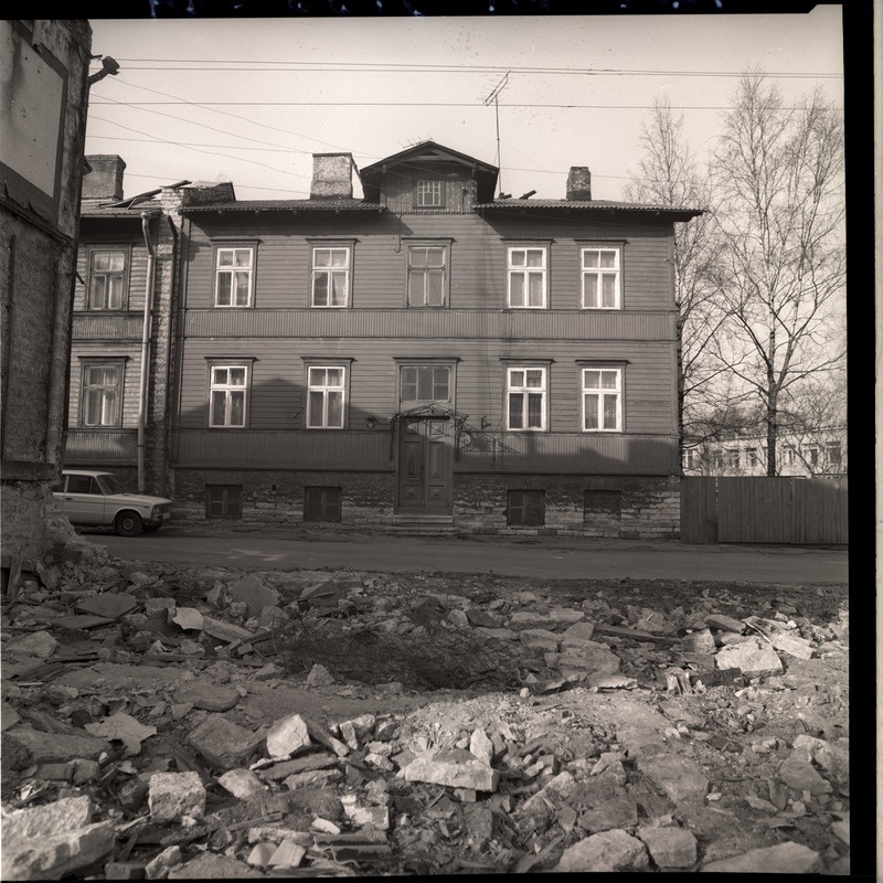 S-Laagri t. 11 puumaja