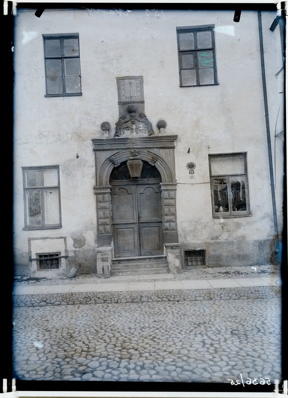 Erichi maja portaal.