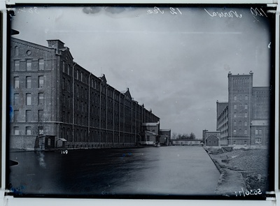 Kreenholm. Juurdevoolukanal Georgi ja Joala vabrikute vahel.  duplicate photo