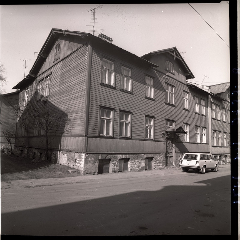 Köie t. 1 c kahekordne puumaja