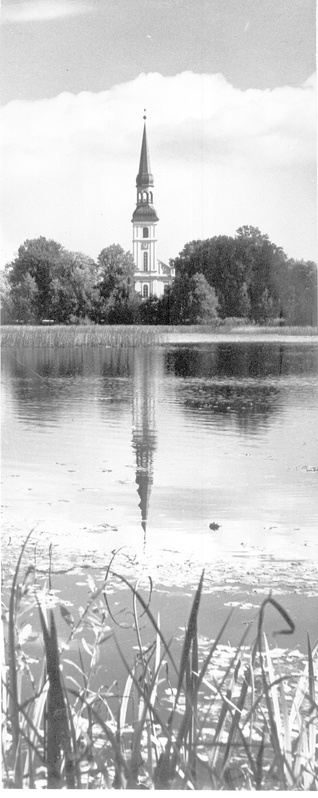 Foto. Võhandu alamjooksul Räpinas  , foto Hillar Uusi  1980.aastatel