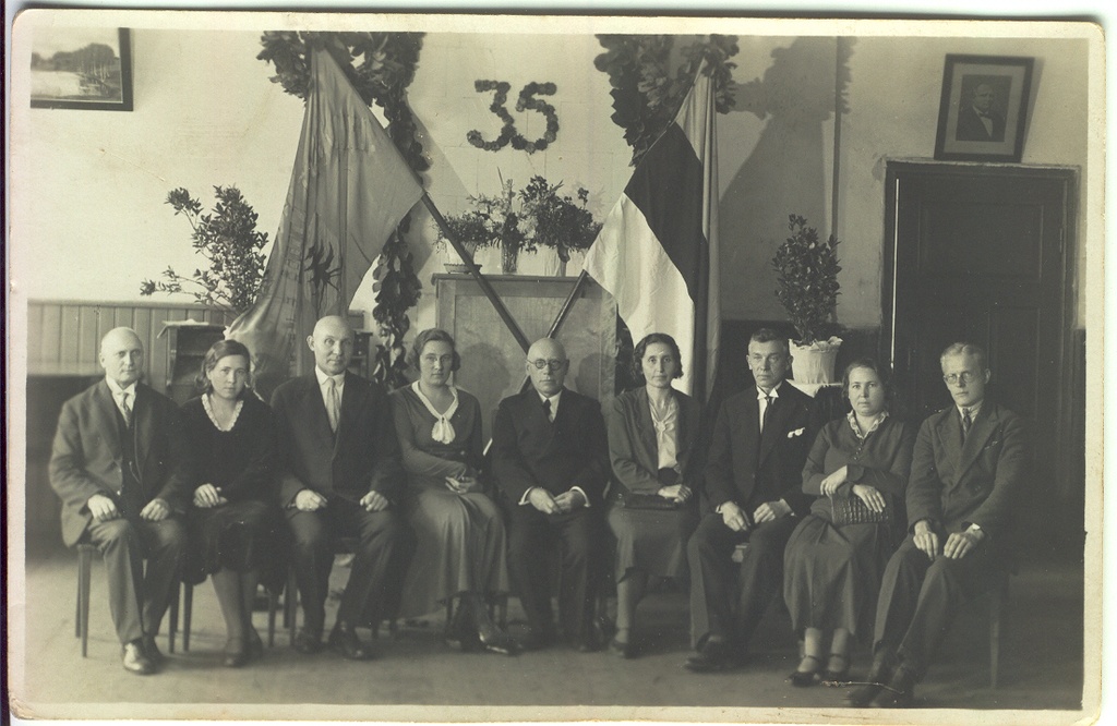 Foto.Võru I Algkooli õpetajad 1932.a.