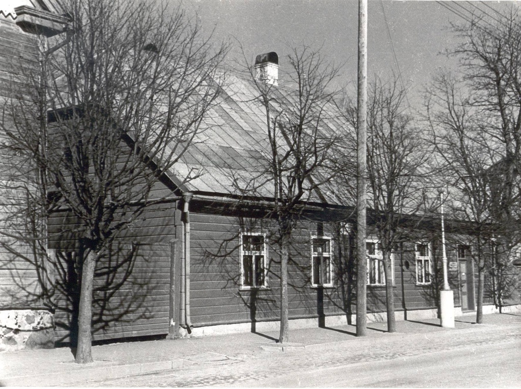 Foto. Dr. Fr. R. Kreutzwaldi Memoriaalmuuseumi hoone.