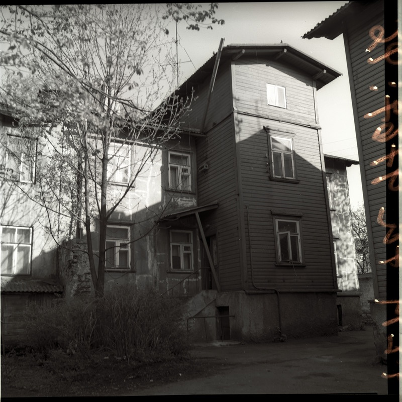 Kungla t. 40 kahekordne puumaja