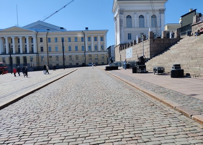 Suomen Kaartin 120 -vuotisjuhla Senaatintorilla. rephoto