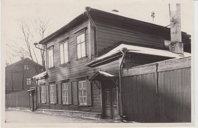 Hoone Tallinnas, Narva mnt. 53. Elamu aiamajas elas C. R. Jakobson 1871/72 a. talvel.  duplicate photo