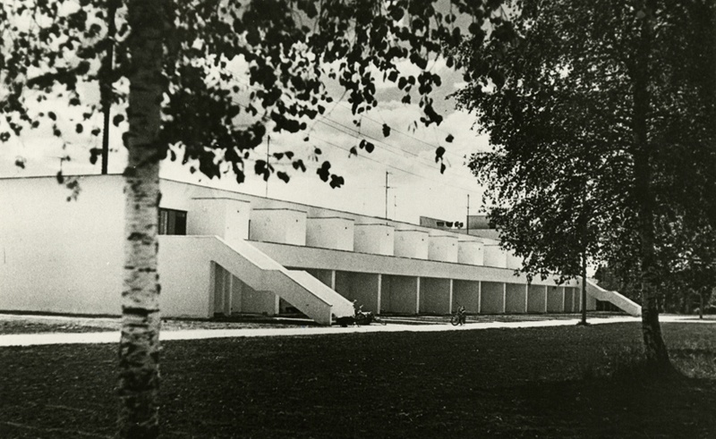 Pärnu KEK-i elamu Vändras, hoone vaade. Arhitekt Toomas Rein