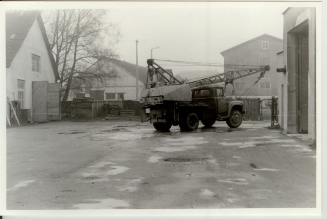 2 fotot Paimeki töökojad ja autod Paides Tööstuse t 1991