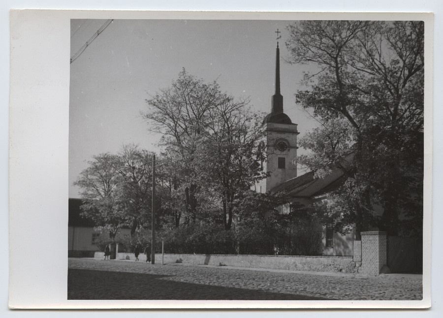 Kuressaare Laurentiuse kirik.