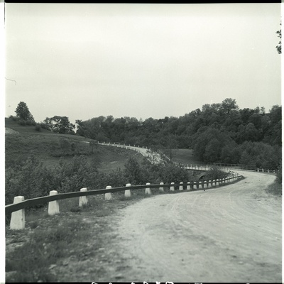 Autotee Toila kandis.  similar photo