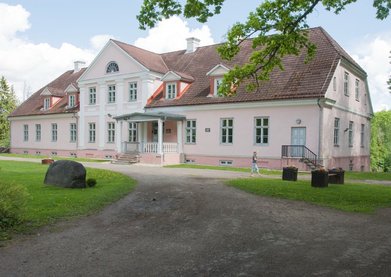foto, Suure-Jaani khk, Lahmuse mõis, peahoone, eriinternaatkoolina, 1984, foto E. Veliste rephoto