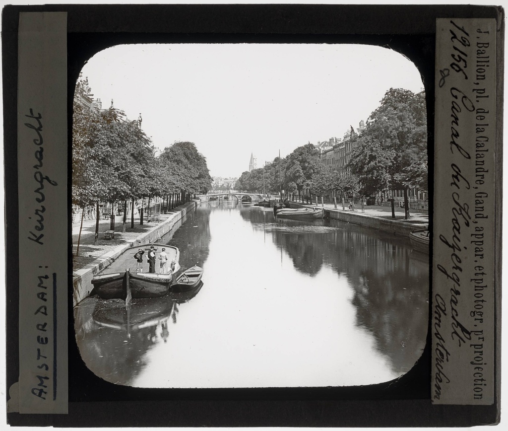 Amsterdam. Keizersgracht - KU Leuven. Glass slides art history. Université de Louvain, between 1839 and 1939. Photographer unknown. Added information on slide. Creation/Building: 17th century. Current location: Netherlands, Amsterdam. EuroPhot. Art History. 17th century. Architecture. City. EuroPhot. Art history. 17th century. Architecture. City.