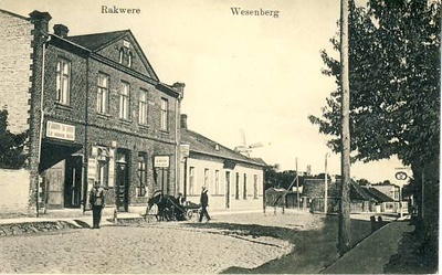 Rakvere Pikk tänav  duplicate photo