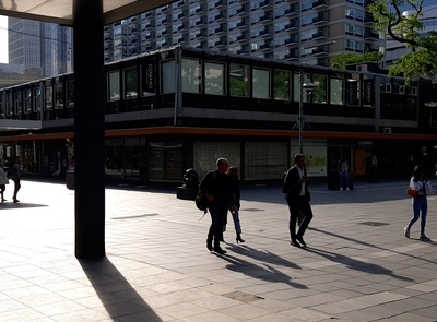Gezicht op het modehuis Filia aan de Lijnbaan te Rotterdam. rephoto