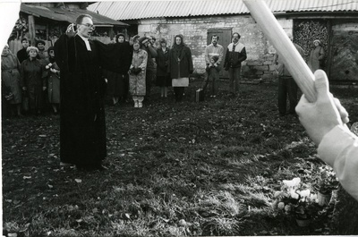 Mihkel, Rudolf Gottfried ja Oskar Philipp Kallase mälestuskivi avamine Kaarmal  similar photo