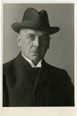 Karl Ernst Russow  duplicate photo