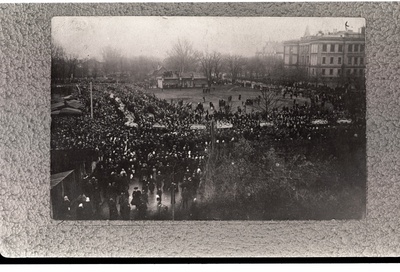 1905. aasta 16. oktoobri ohvrite matuserongkäik Uuel turul, 20.10.1905.  duplicate photo