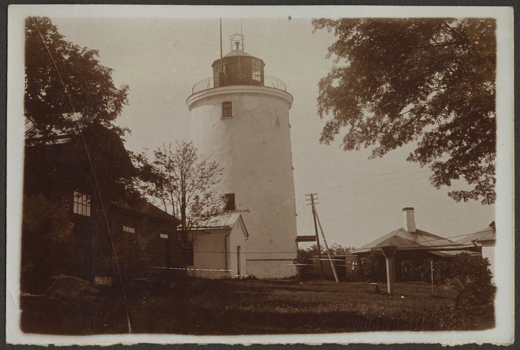 Tuletorn, foto Hermann Tõnissoo perealbumist