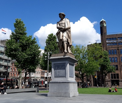 Louis Royer. Rembrandt - KU Leuven. Glass slides art history. Université de Louvain, between 1839 and 1939. Photographer unknown. Added information on slide. Creation/Building: 1852. Technique/Material: Bronze. Current location: Netherlands, Amsterdam, Rembrandtplein. EuroPhot. Art History. 19th century. Sculpture. Statue. EuroPhot. Art history. 19th century. Sculptures. Statue. rephoto