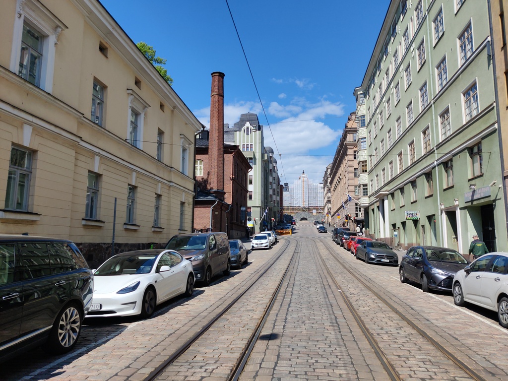 Nikolainkatu (Snellmaninkatu) 19, 21, 23, 25, 27, 29. Oikealla Nikolainkatu (Snellmaninkatu) 12, yliopiston oikeuslääketieteellinen laitos rephoto