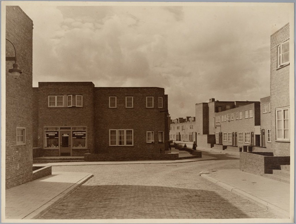 Gemeentelijke woningbouw 'Duindorp' | Municipal Housing 'Duindorp'