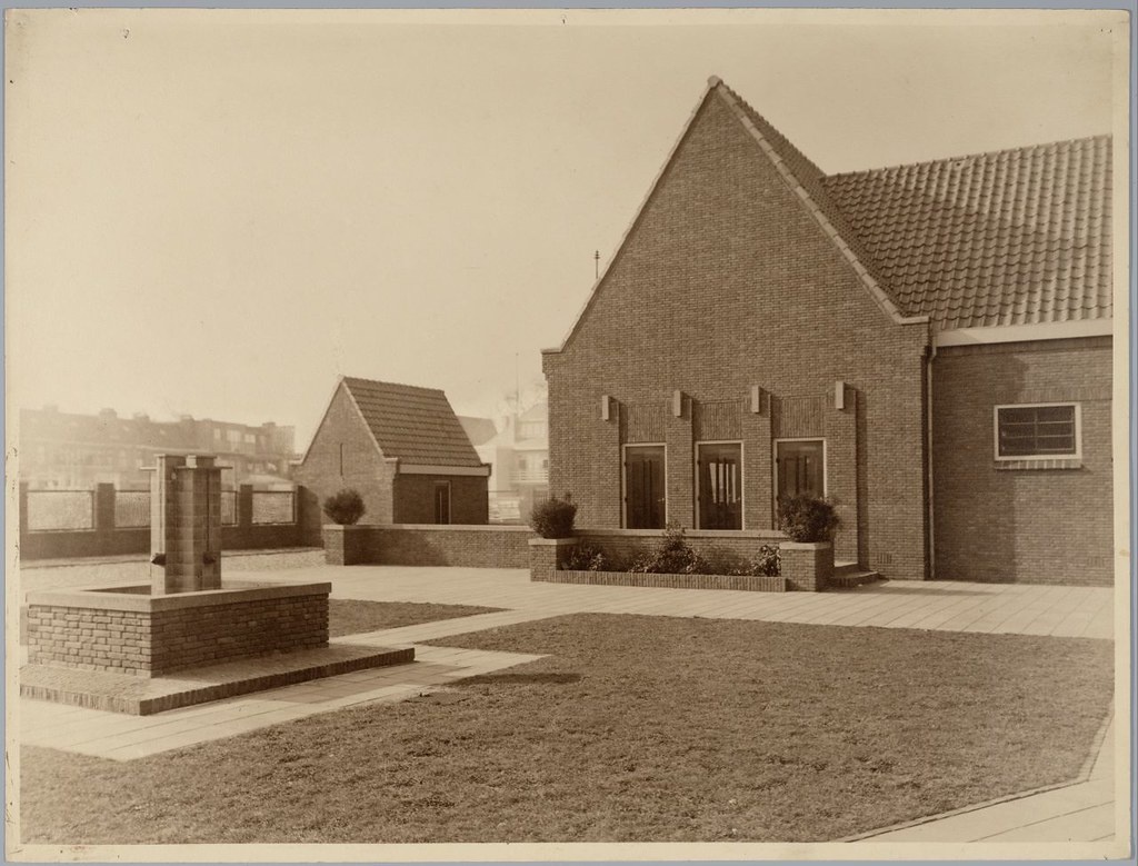 Schoolgebouw | School Building Haarlem