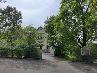 Eläintarhan huvila nro 10 (nyk. Villa Kivi, Linnunlauluntie 7). rephoto