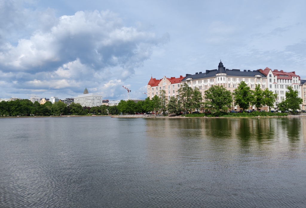 Vasemmalla Eläintarhanranta (nyk. Tokoinranta) rephoto