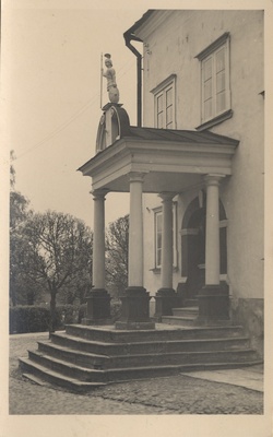 [narva Old Town Portal]  duplicate photo