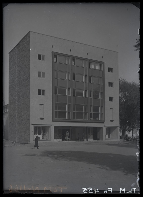 Tallinn, Kunstihoone Vabaduse platsil, äsja valminuna.
