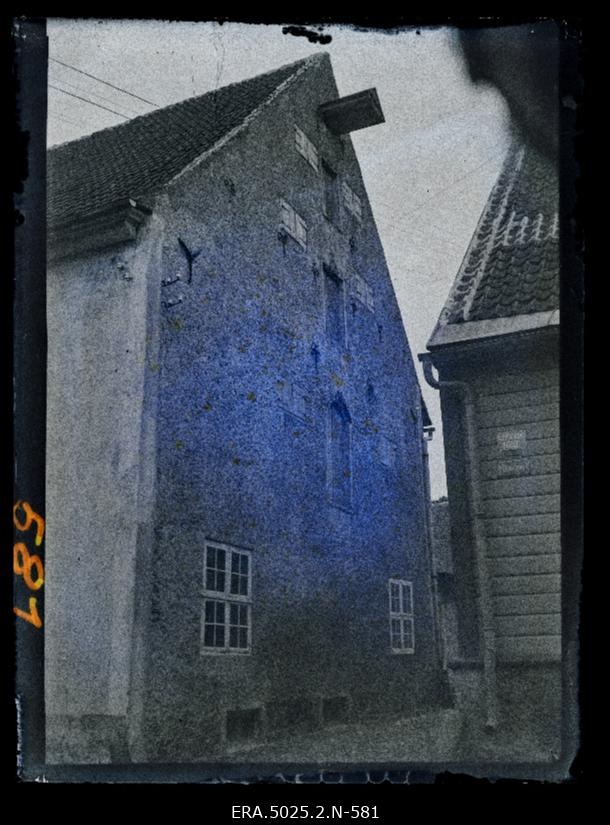 Hooned Pärnus