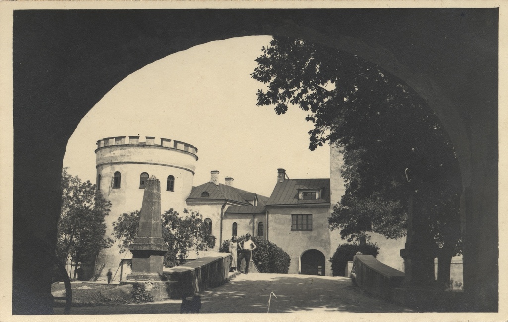 Coluvere Castle