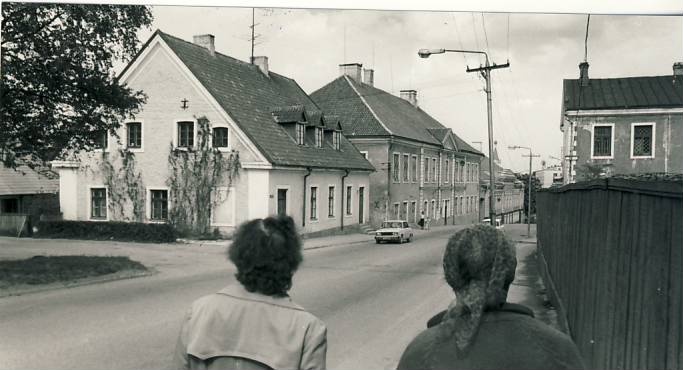 Rakvere, Tallinna tänava algus