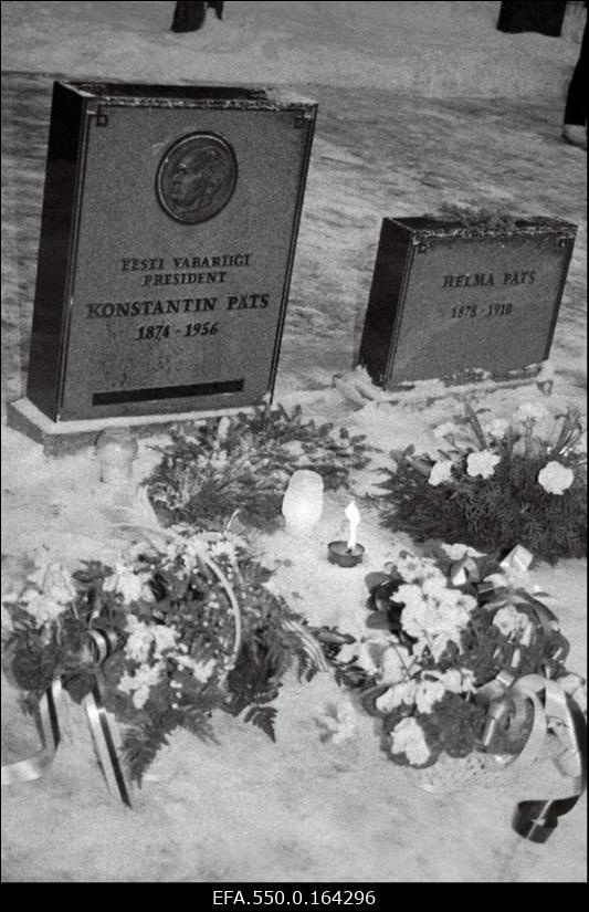 Eesti Vabariigi presidendi Konstantin Pätsi haud Tallinna Metsakalmistul.