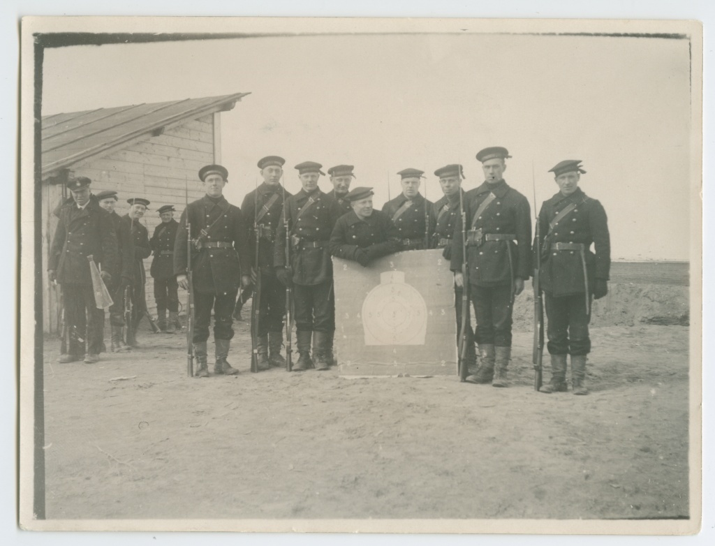 Mereväe ekipaaži madrused laskeharjutustel 1929.a.